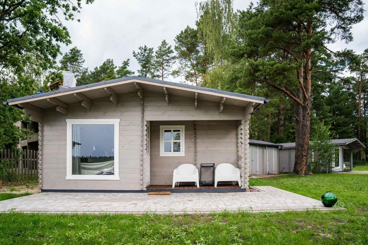 Ozo Riverside Wooden Cottage In Jurmala Exterior photo